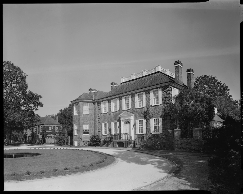 In April 1930, the Morawetzes purchased Fenwick Hall, a circa-1730 plantation on John’s Island. They hired noted Charleston architect Albert Simons to fully refurbish and update the Georgian manor, documented circa 1933 for the Historic American Buildings Survey. Image courtesy of Library of Congress