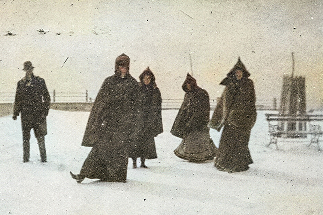 Keeping Warm in the Snow, February 1899, by Sabina Elliott Wells (1876-1943)  Bundled up in woolen capes against the 7°F temperature, a group makes their way through four inches of snow in White Point Garden.