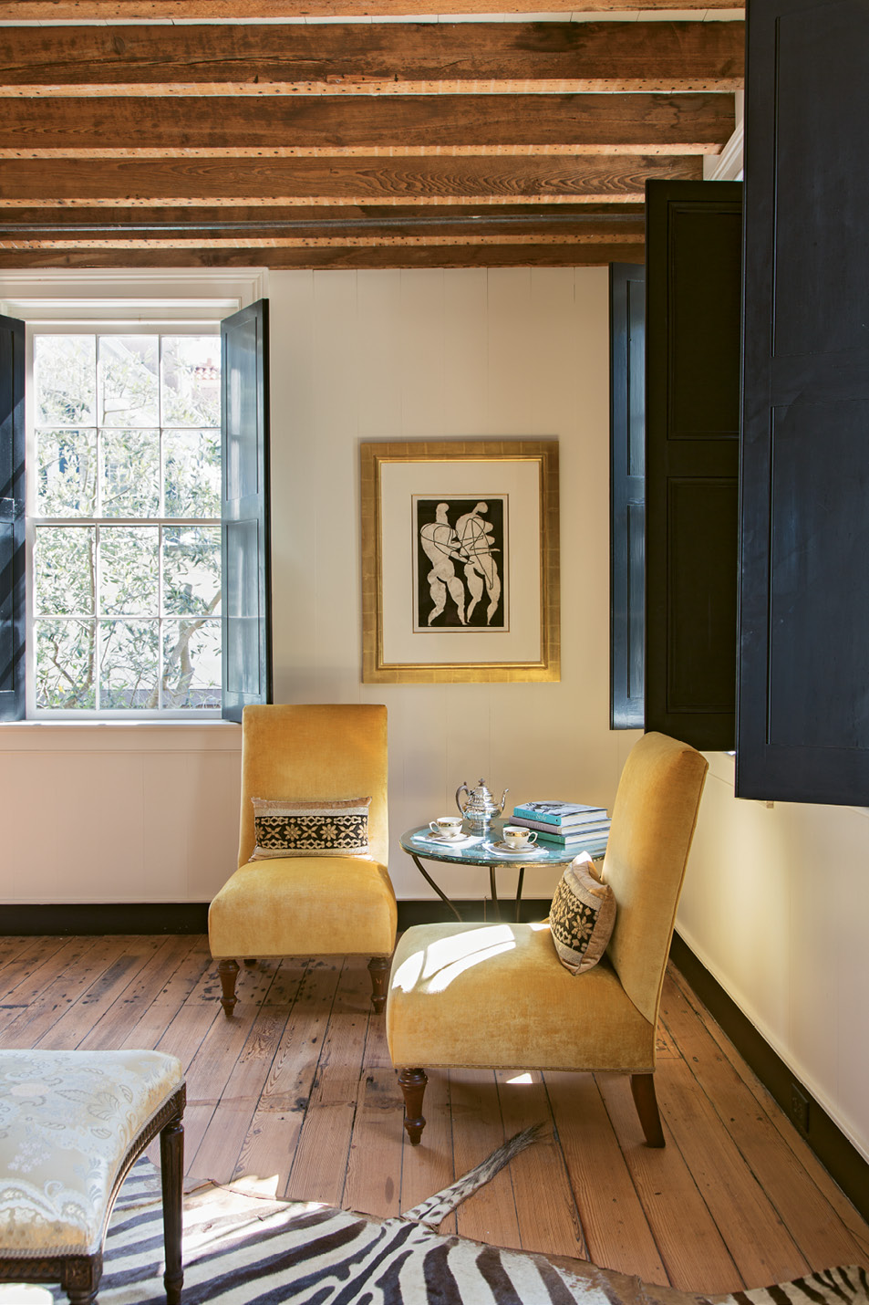 The guest quarters feature more breathtaking artworks, such as Otto Neumann monotypes.