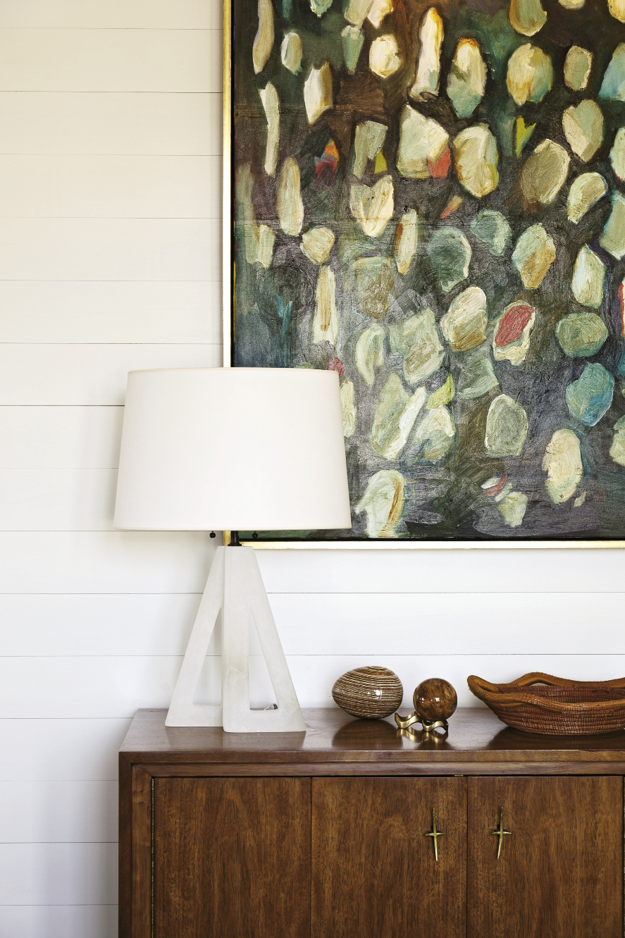 Before she met Cortney Bishop, Lynne Hamontree was shy about hanging her own works. Now she enjoys being surrounded by her art. This oyster-shell painting, displayed in the upstairs dining area, is perhaps her favorite. “It’s the one painting I’d never sell,” she says.