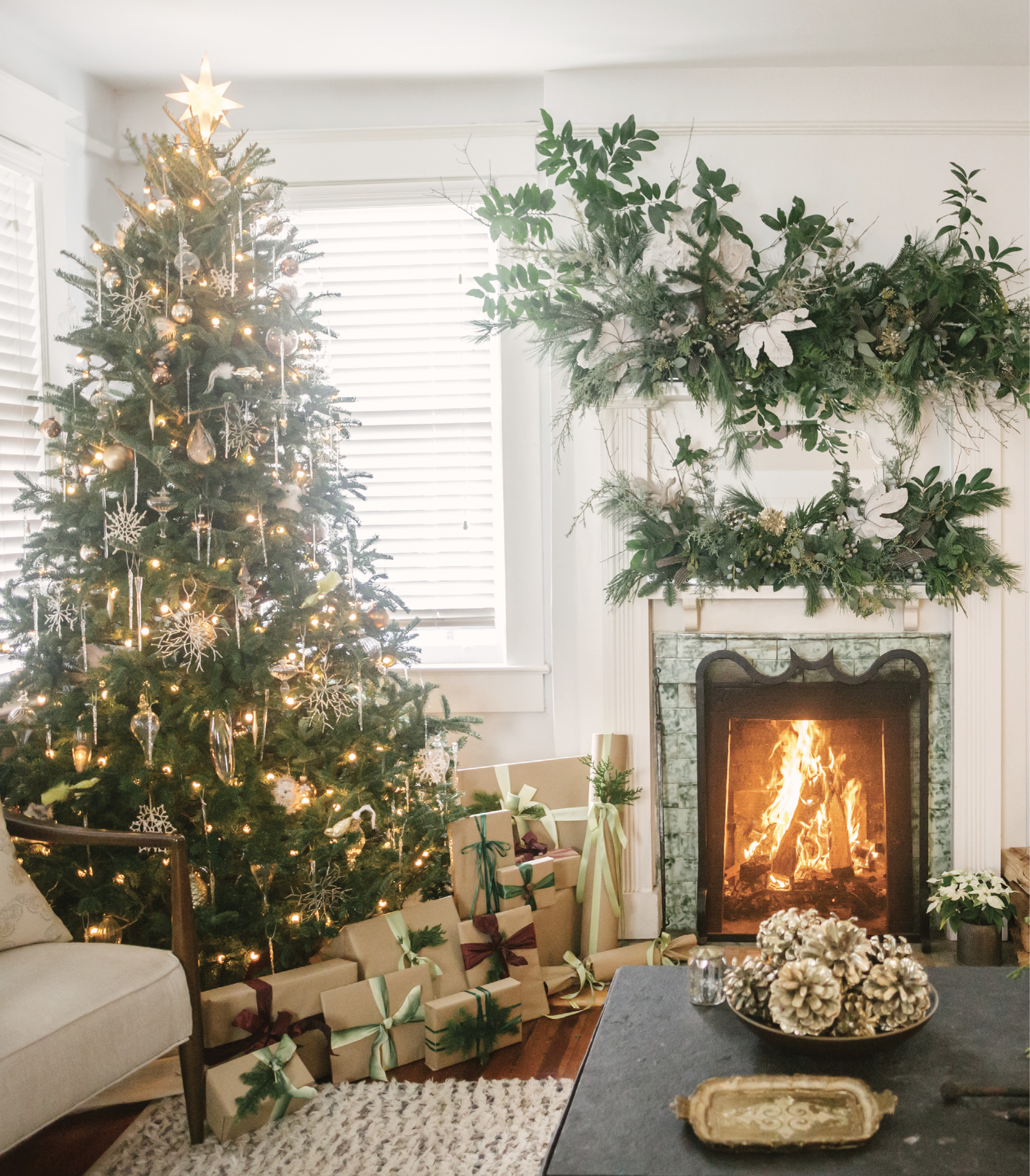 Classic holiday decor and woodsy flourishes in the living room of Heather’s circa-1920s bungalow