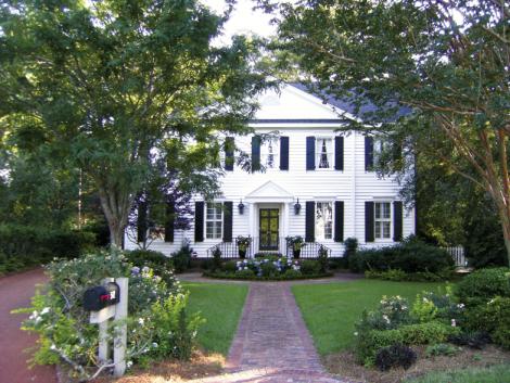Curb Appeal: Tommy Peters and wife Sterling Hannah’s Federal-style home in Molasses Creek