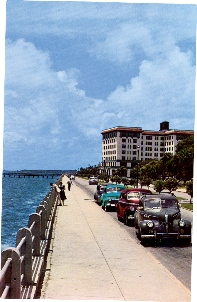 Looking down the Battery towards the Fort Sumter Hotel, circa 1950