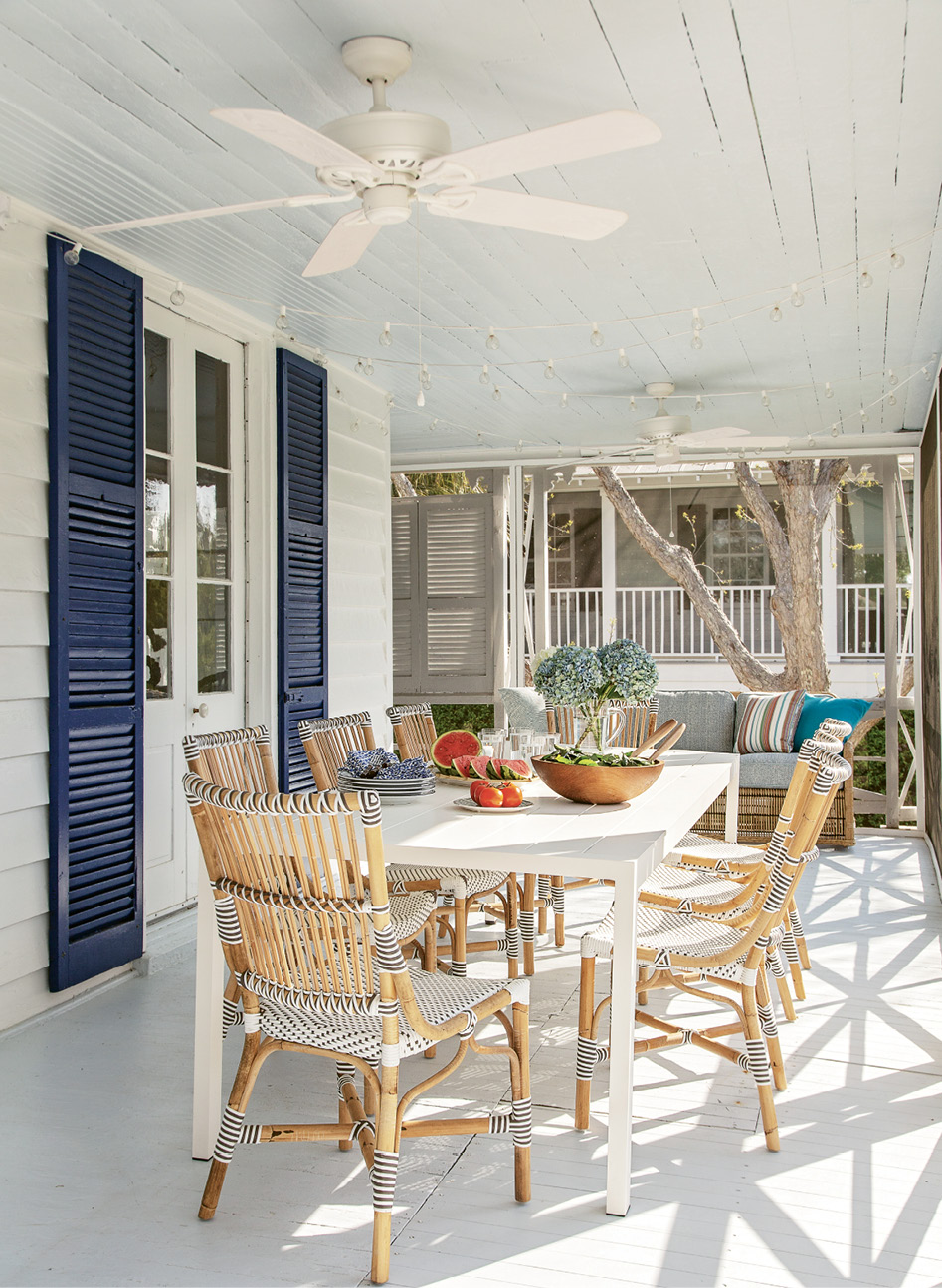 Its quintessential beachside charm—complete with an enormous porch perfect for entertaining—made it the ideal candidate to renovate rather than raze.