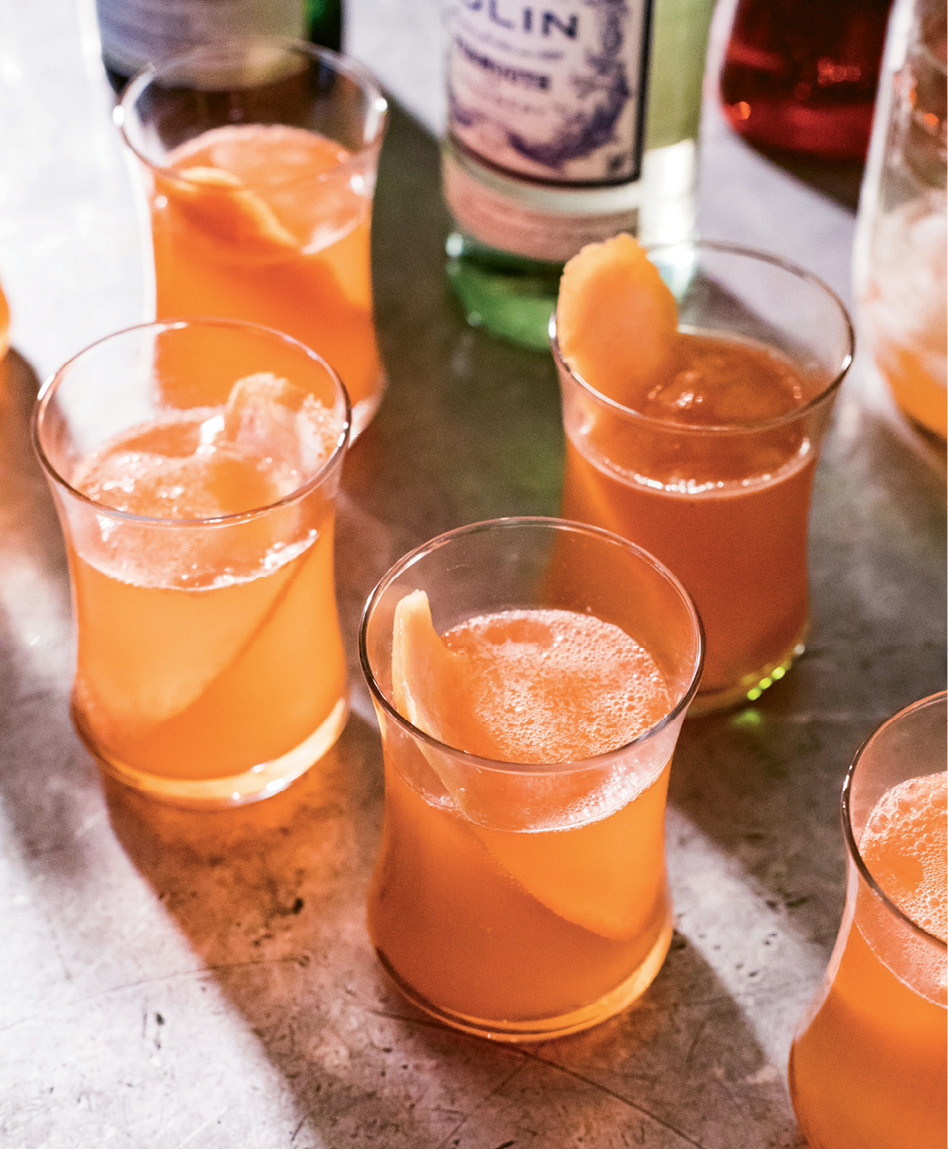 For cocktails, the restaurateur riffs on The Park Cafe’s classic Aperol breakfast beverage, trading orange juice for grapefruit juice.