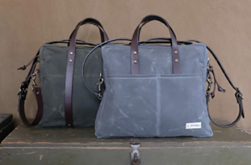 Stark Raving: “I have four J. Stark bags. I love their durable canvas. You can bust them up or throw them in the wash, and they still look good. They always turn heads. ”