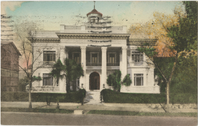 A Welcoming Past: A vintage postcard of Villa Margherita. IMAGES COURTESY OF (POSTCARD) LEAH GREENBERG POSTCARD COLLECTION, SPECIAL COLLECTIONS, COLLEGE OF CHARLESTON LIBRARIES &amp; (DAISY WITH HELEN JENNINGS) LEE JENNINGS