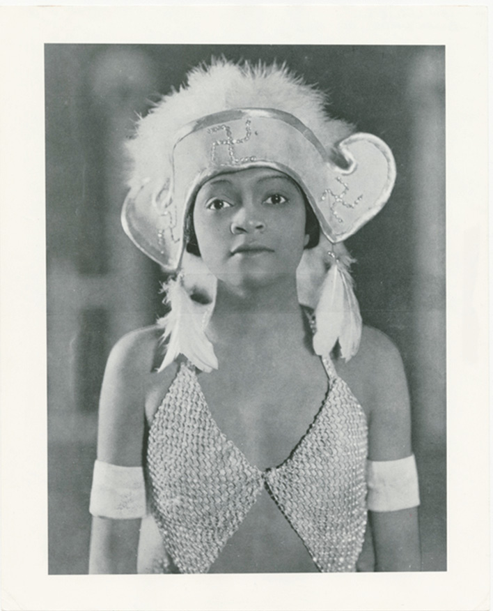 In Jenkins’s notes for “The Charleston Revue” sequence of Afram ou La Belle Swita, he envisioned a cabaret singer and dancer in the style of Florence Mills, pictured here in costume for the stage production Blackbirds in 1926.
