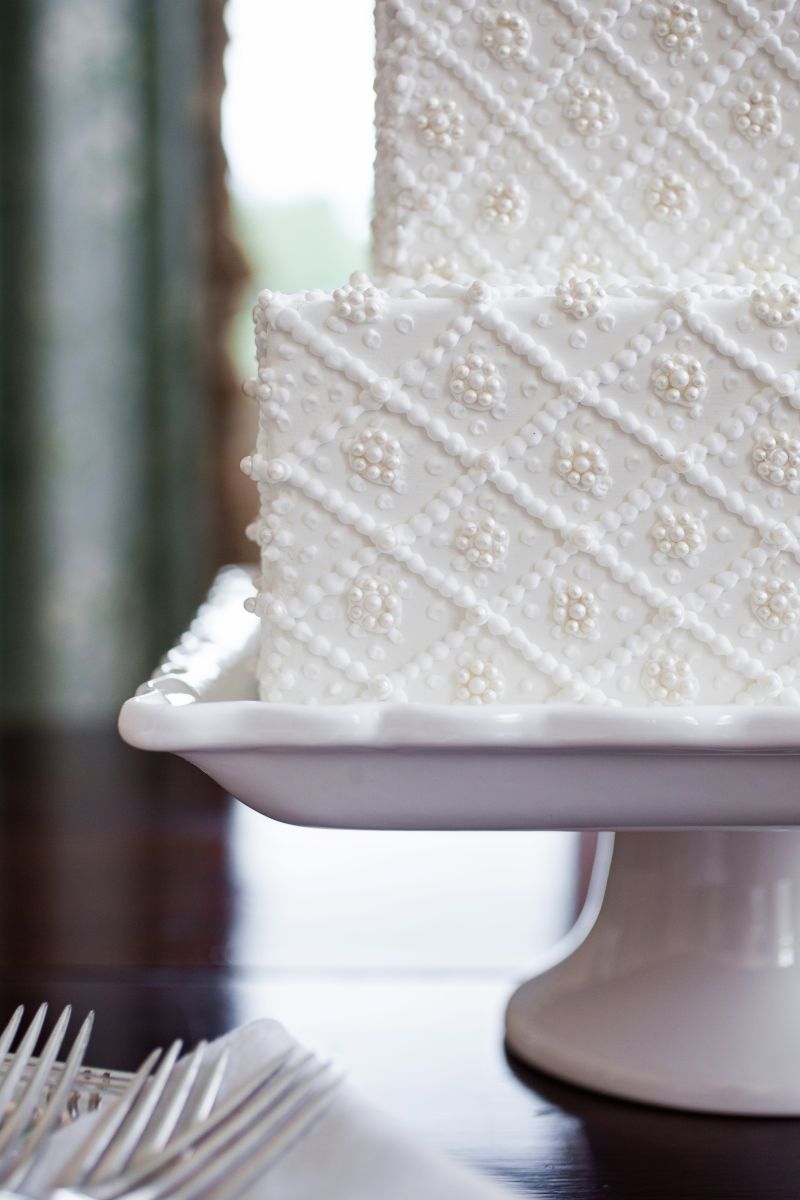 Check out the diamond patterns Tammy Pilcher of Cakes by Kasarda fashioned to mimic the beading on Rachel&#039;s gown. She says she stayed up till 4 a.m. the night before working on the cake.