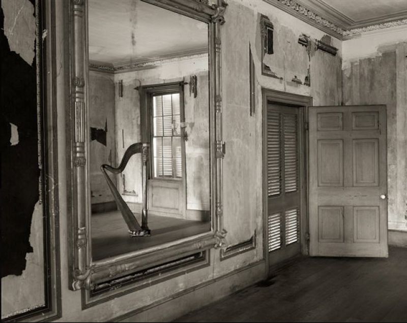 Julia Cart  (<a href="http://www.juliacart.com">www.juliacart.com</a>) Music Room, Aiken Rhett House, carbon pigment print; 11 x14 inches