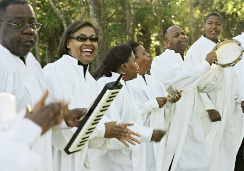 Rejoice, Rejoice: Voices of Deliverance performed at the ceremony.