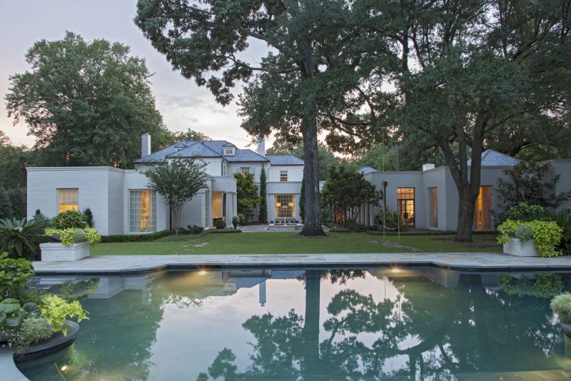 Two rear additions make more room for the Hastings, their four boys, and yellow lab, Sawyer.