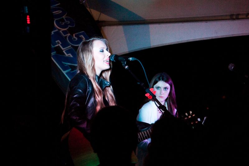 Chelsea Summers, as well as McKenna Andrews and Chase Martin, opened the concert with a few original songs.