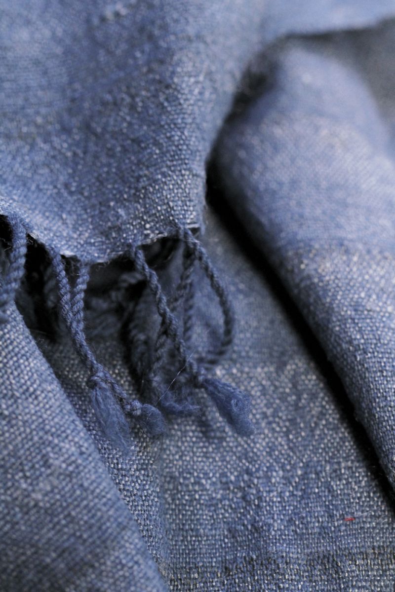 A dyed cotton scarf resembles denim