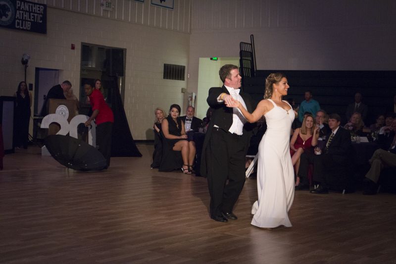 Competitors Matt Orosz and Marina Fridmanovich elegantly dance around.