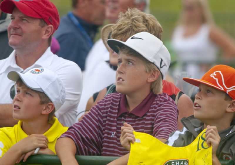 Young fans waiting for autographs.