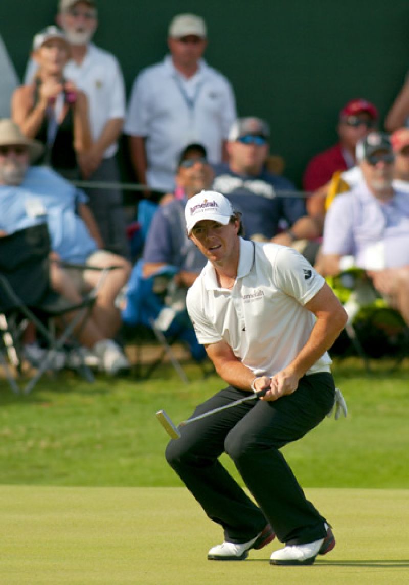 Rory Miclory had to settle for par after missing this birdie putt on 18.