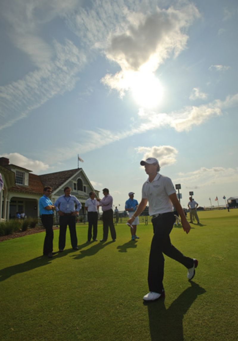 Rory Mcilroy heading in to record his 67, taking a 3 shot lead into the final round.