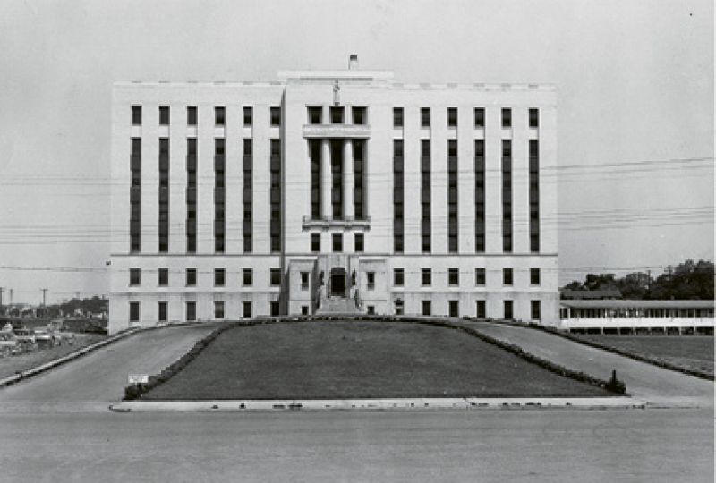 In March 1937, the Morawetzes gifted 500 shares of preferred stock of U.S. Steel ($75,000) to Roper Hospital to build a new wing for the treatment of African-American patients with contagious diseases. At that time there was a facility for white but not for black patients.