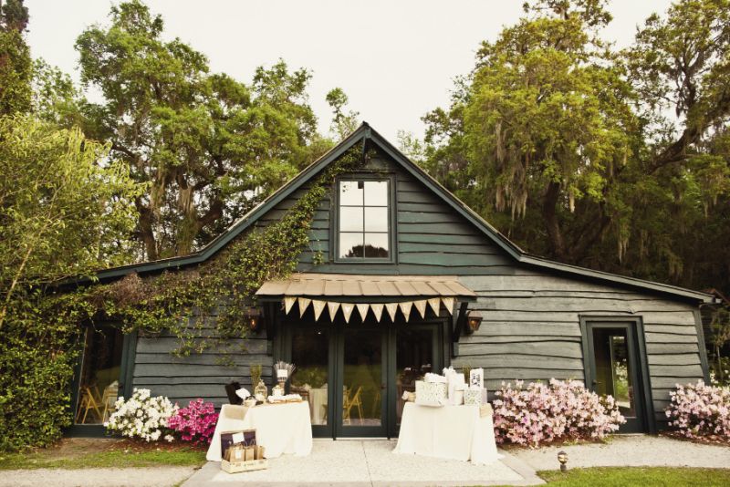 SUBLIME FIND: &quot;I went with an antiqued, handmade look because I wanted it all to fit in with the location,&quot; says Ashton.
