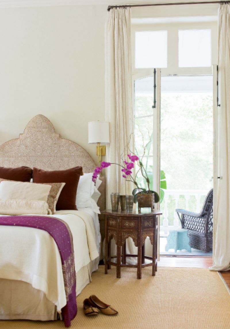 bedroom_past_forward.jpg