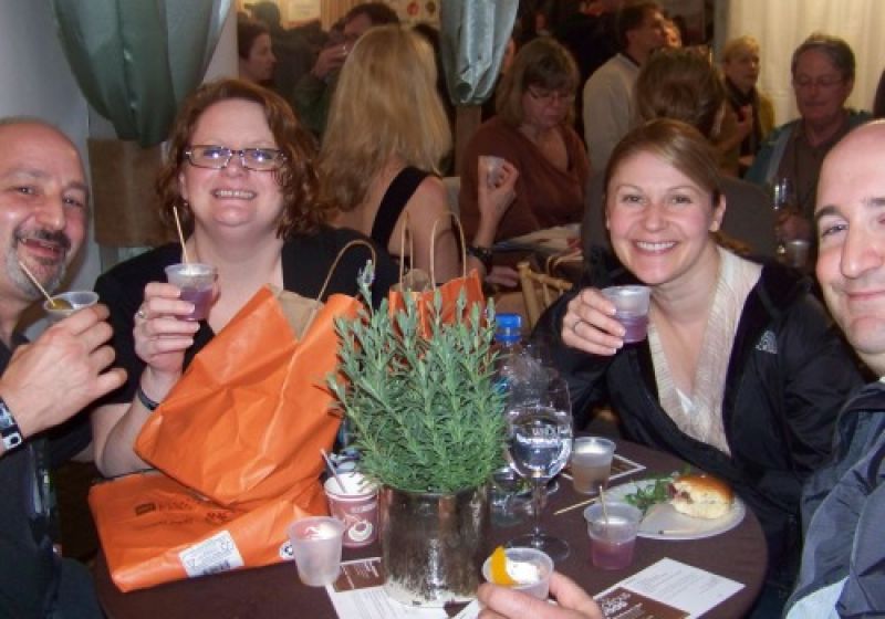 guests sipping antipasta cocktails.jpg
