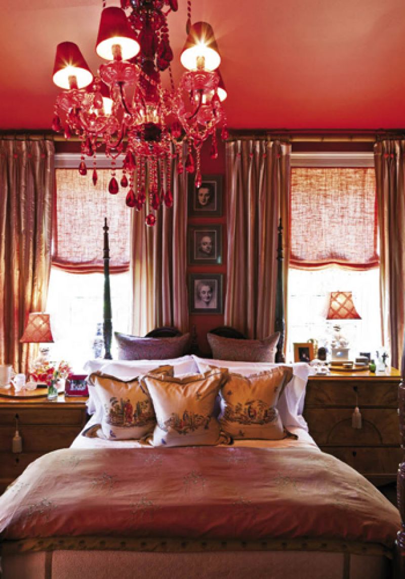 Among the pieces hung for guests’ enjoyment are three lithographs by 19th-century French artist Henri Fantin-Latour (above) and an early portrait by Picasso (right). Tiffany and Steuben glass lamps illuminate the boudoir, and collections of Lalique figurines and ancient Roman glass are placed throughout.