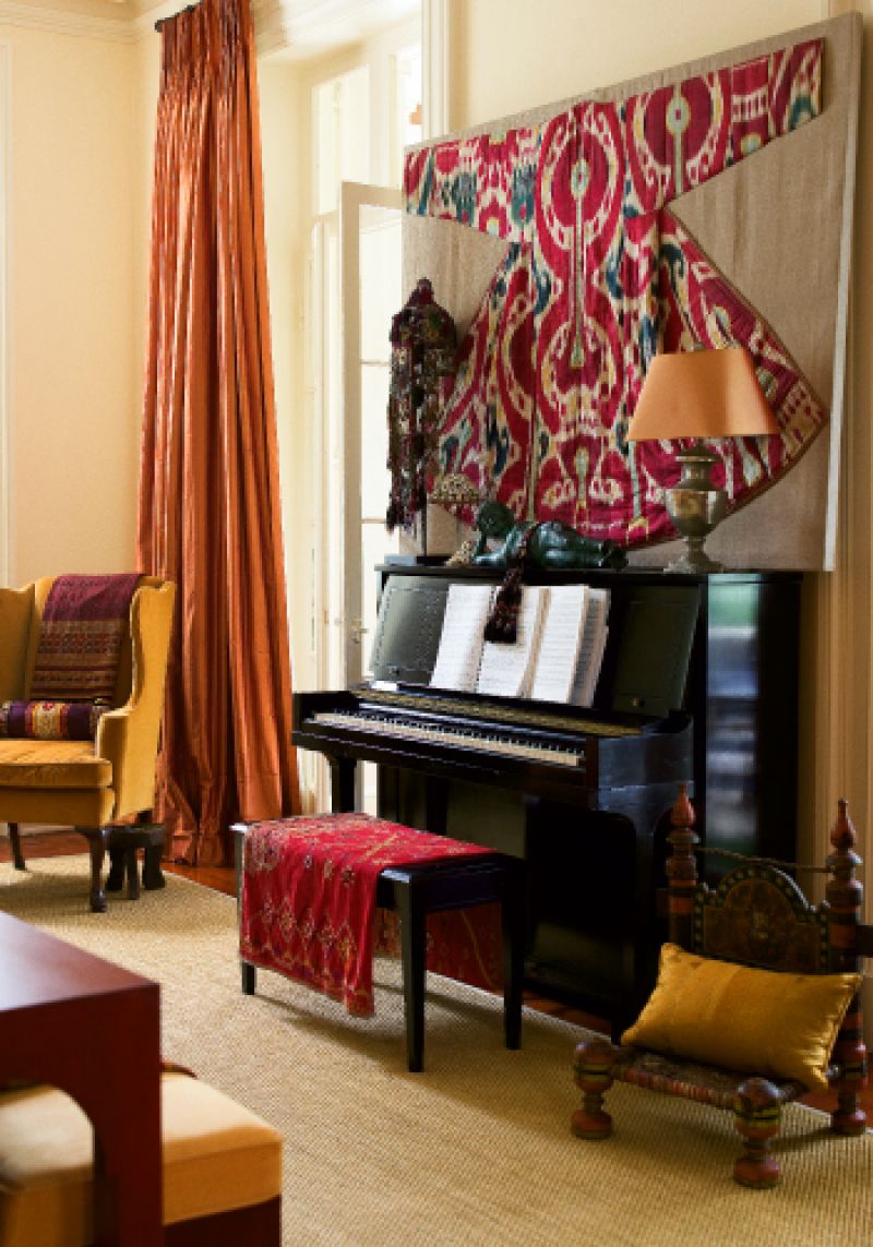 well_dressed_piano.jpg